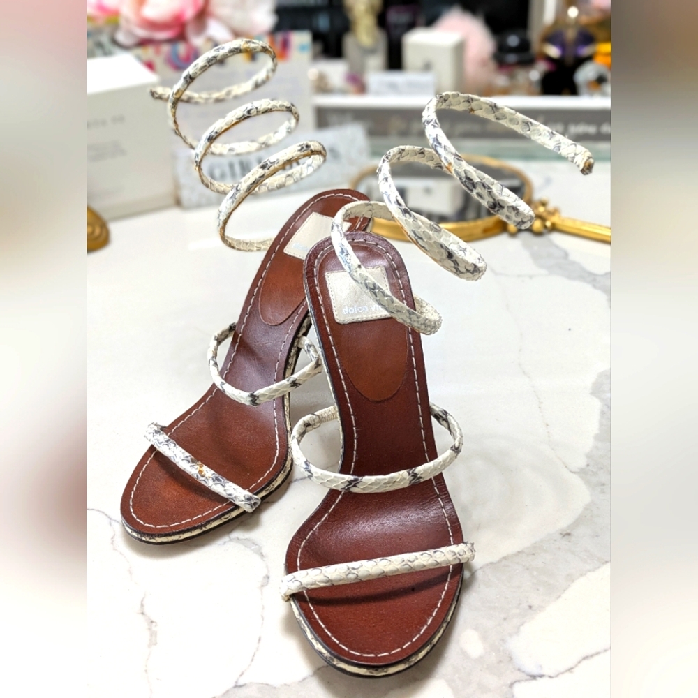 NWT Dolce Vita Snake Print Sandals Size 7